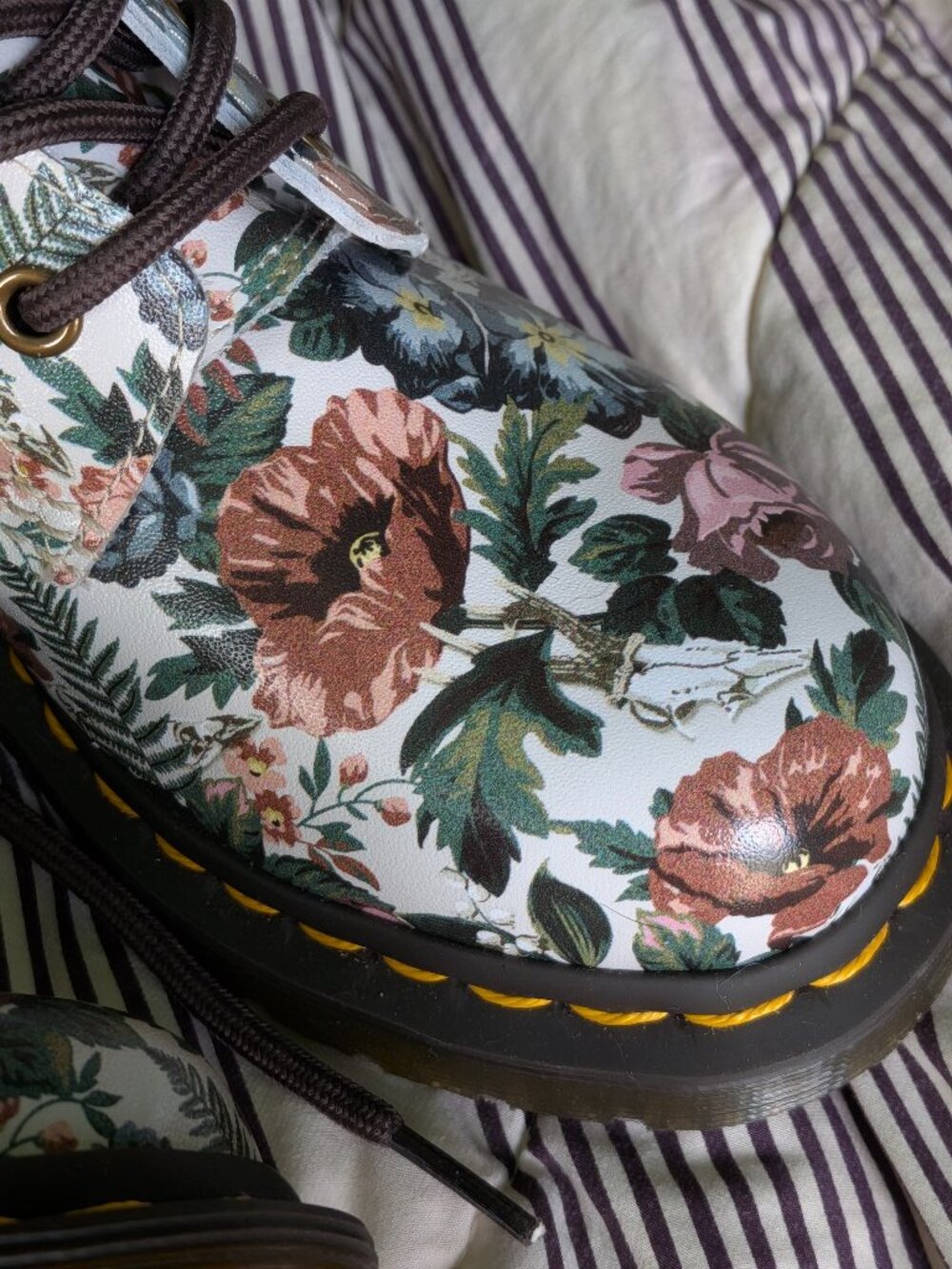 Dr.  Martins 1460 boots floral